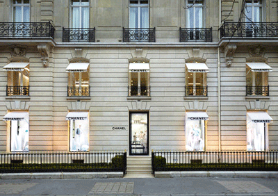 Avenue Montaigne Paris Avenue Montaigne shops. Dior. Chanel.
